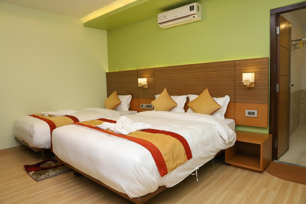 Retro Hotel And Spa Kathmandu Bagian luar foto