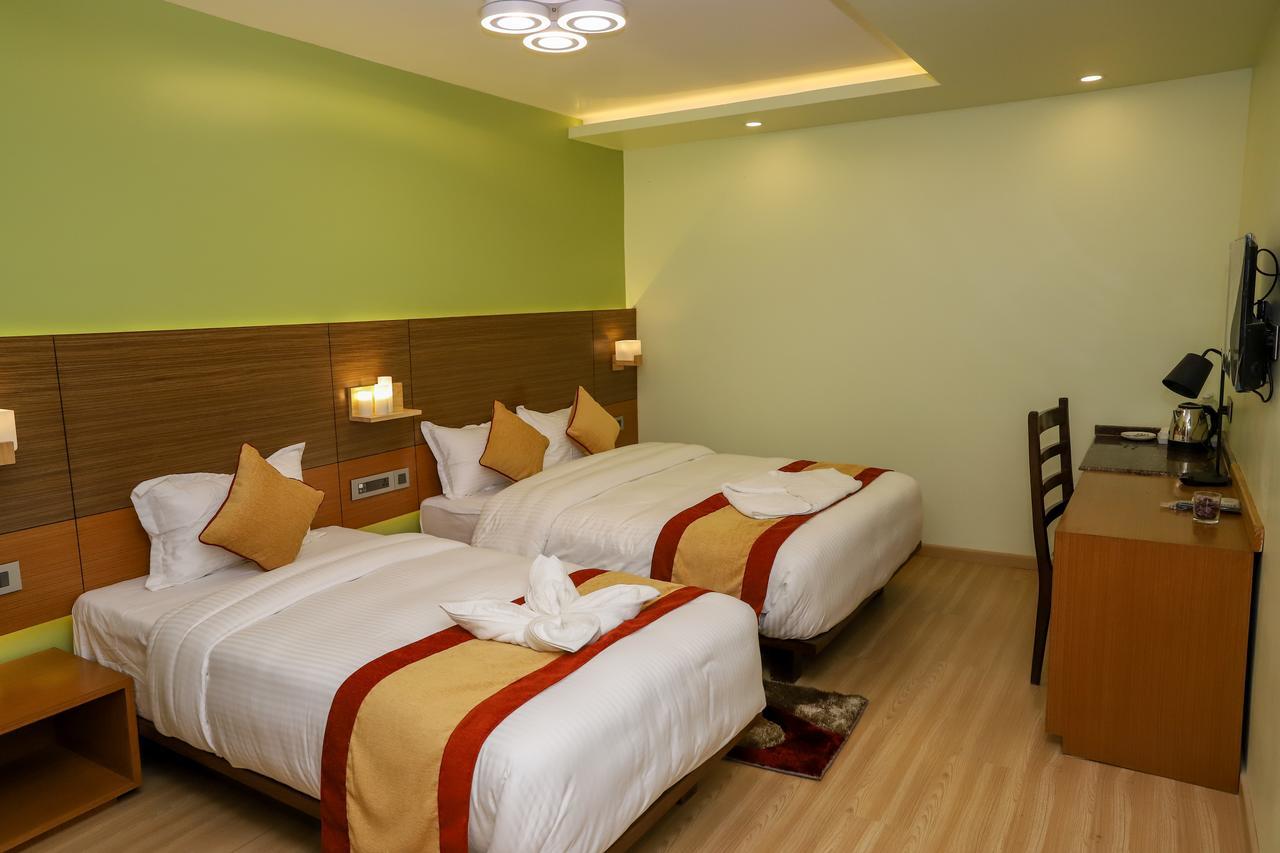 Retro Hotel And Spa Kathmandu Bagian luar foto