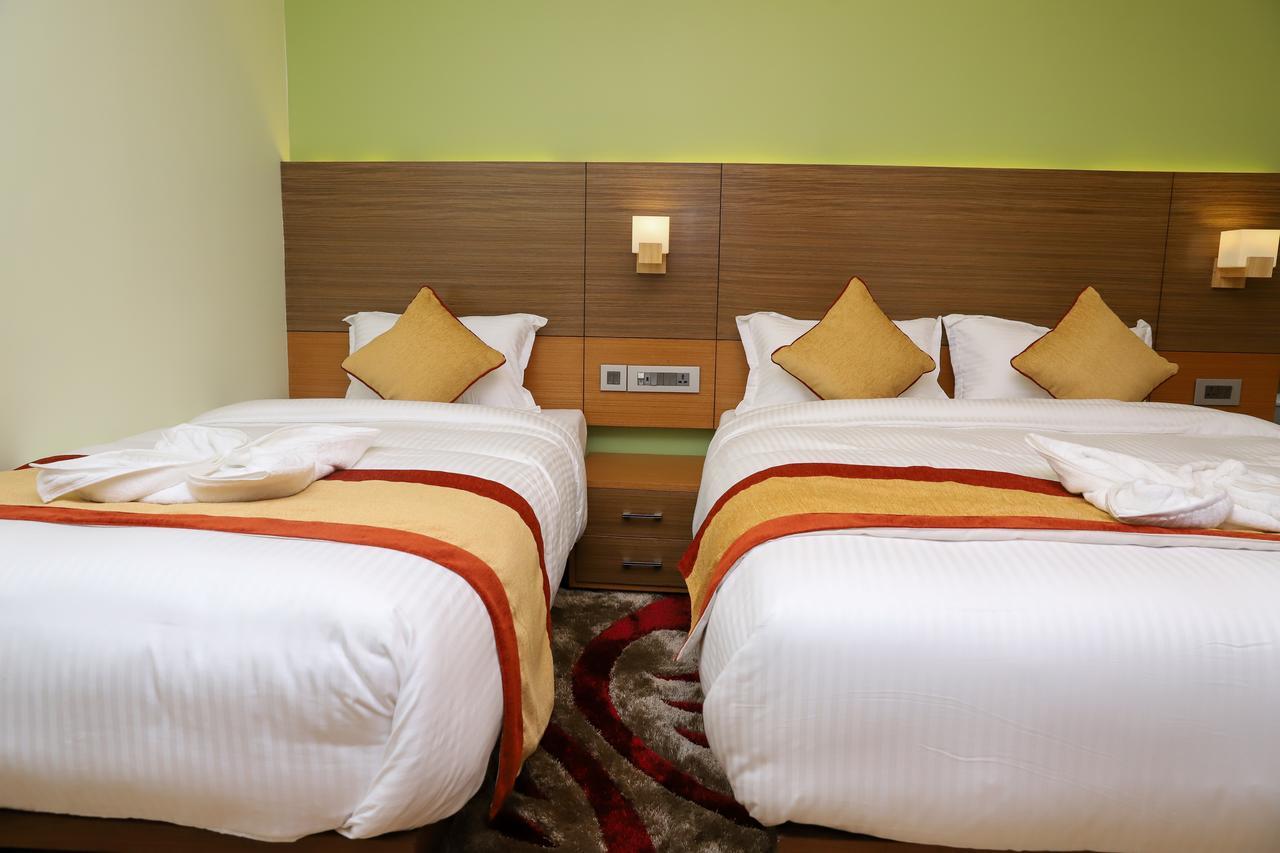 Retro Hotel And Spa Kathmandu Bagian luar foto