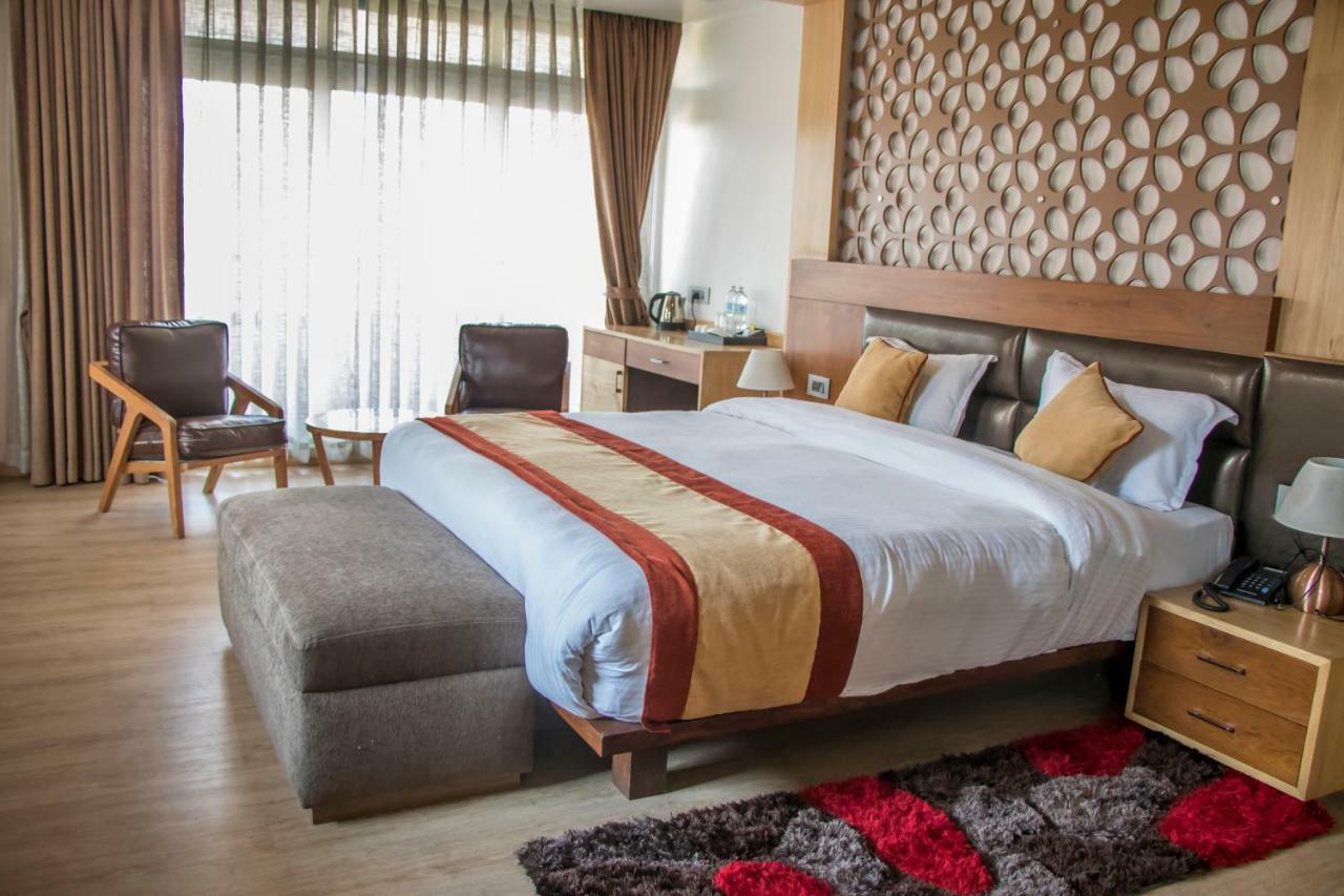 Retro Hotel And Spa Kathmandu Bagian luar foto