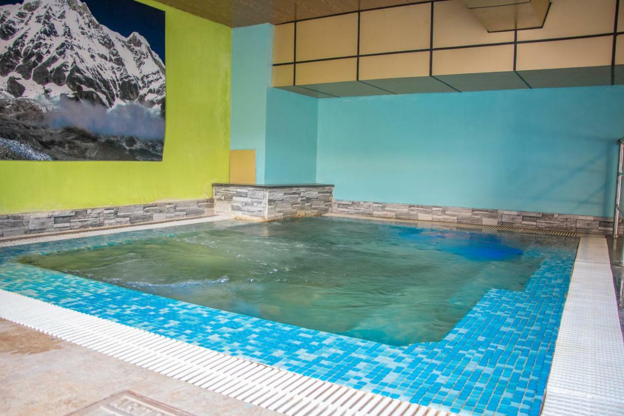 Retro Hotel And Spa Kathmandu Bagian luar foto